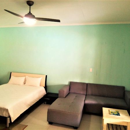 ケンプトンパーク Afrikawisa At O.R. Tambo International Airport Bed & Breakfast 部屋 写真