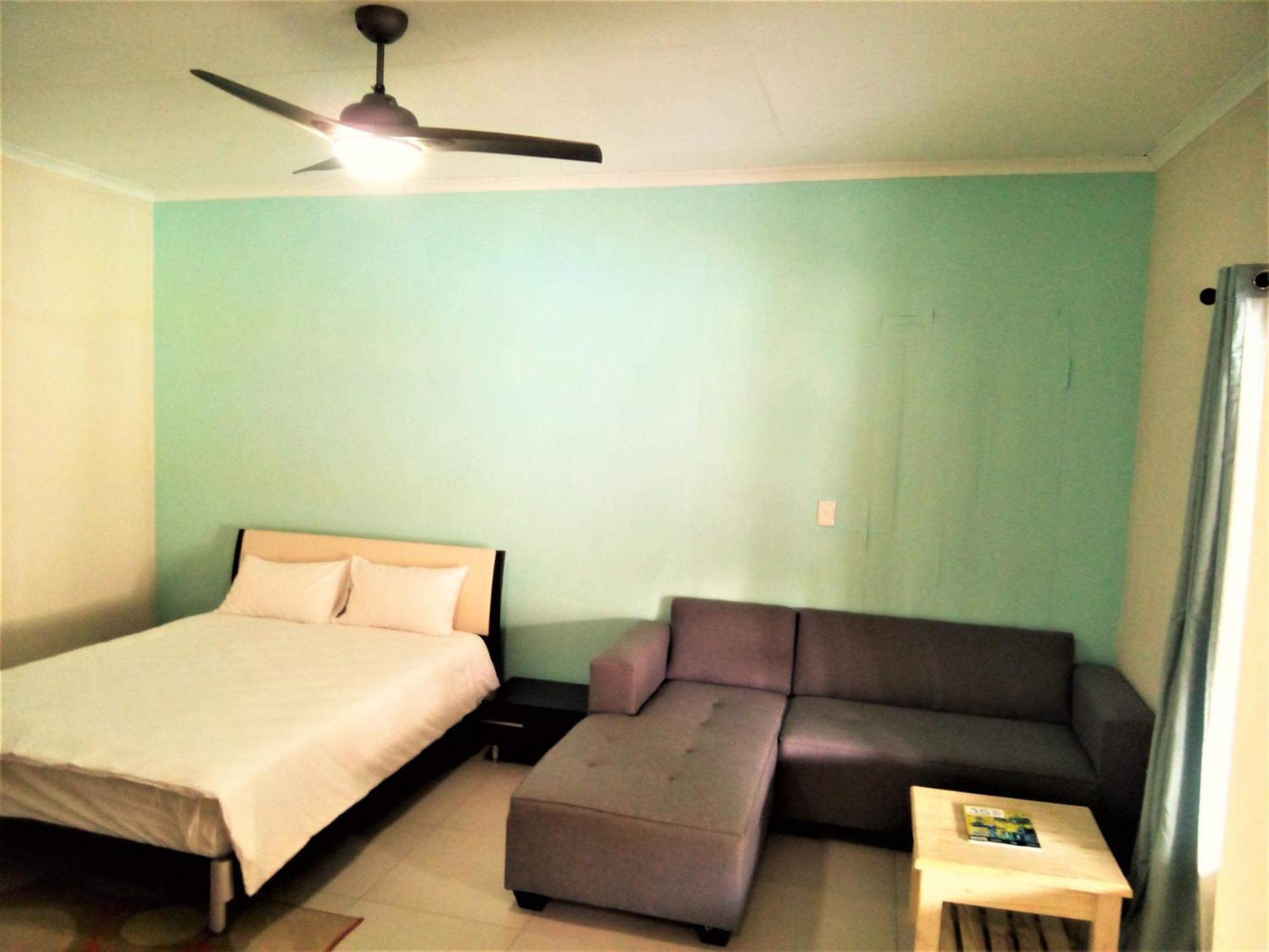 ケンプトンパーク Afrikawisa At O.R. Tambo International Airport Bed & Breakfast 部屋 写真